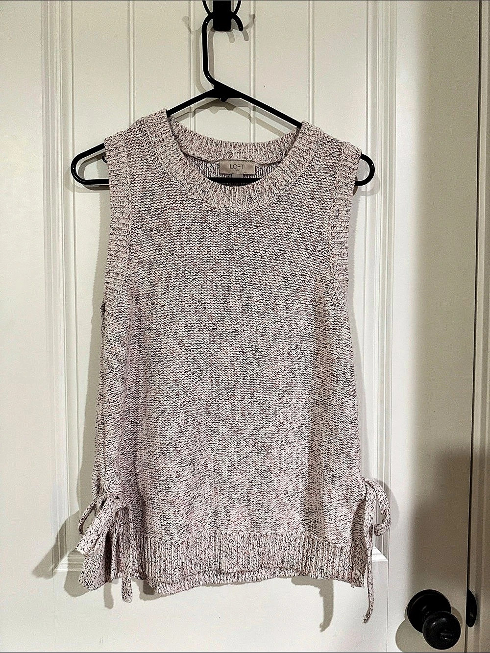 LOFT Outlet Knit Side-Tie Sweater Tank in Pink & White Size Medium Like